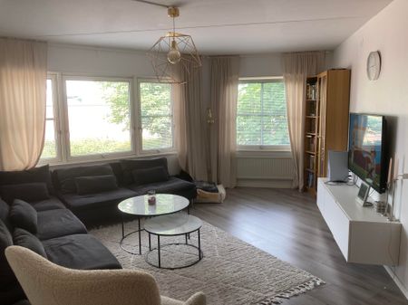 Poesigatan, Örebro - Photo 2