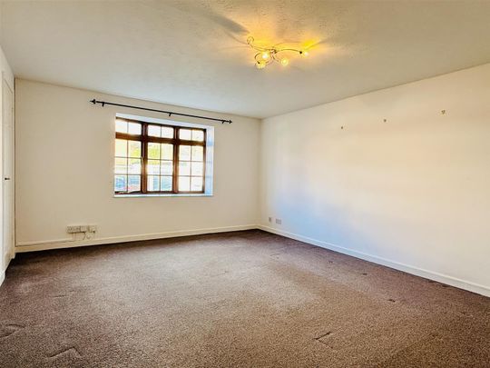 White Horse Square, Hereford - Photo 1