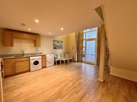 Grants Yard - Photo 4