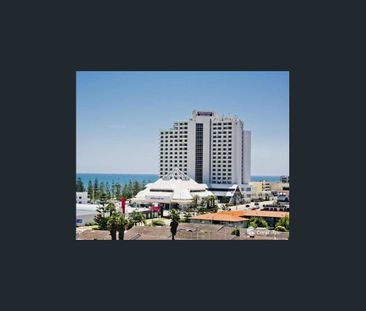 FULLY FURNISHED 6TH FLOOR APARTMENT WITH STUNNING OCEAN VIEWS. 2 CA... - Photo 3