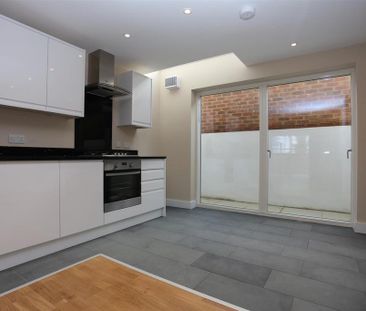 2 bedroom house to rent - Photo 1