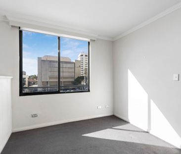 Studio in Resort Style Complex - Photo 2