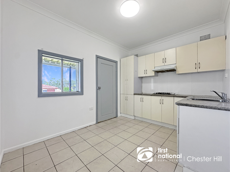 Tidy 3-Bedroom Family Home - Photo 4