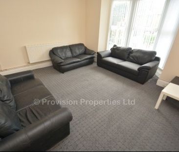 6 Bed Student Properties in Hyde Park - Photo 1