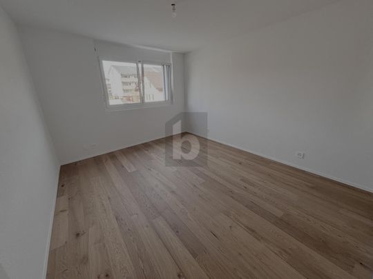 NEW, SPACIOUS AND LUMINOUS, HIGH-END FINISHES - Photo 1