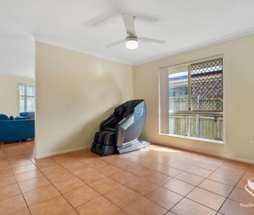 Renovated Spacious Family Home in Quiet Cul-de-Sac - Photo 4