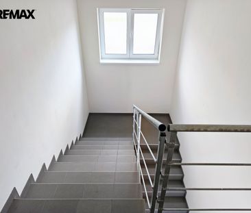 Pronájem bytu 2+kk v osobním vlastnictví 60 m², Kostelec nad Labem - Фото 2