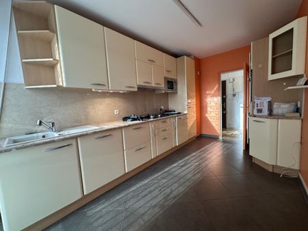 Location Appartement 3 pièces 82m² BLOIS 41000 - Photo 3