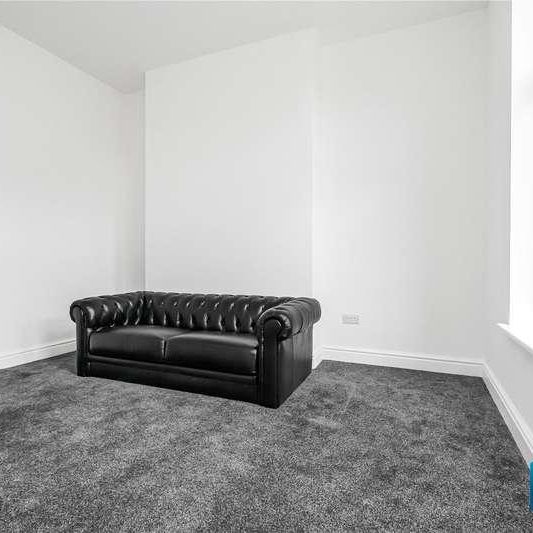 Flat B, Ferme Park Road, Crouch End, London, N8 - Photo 1