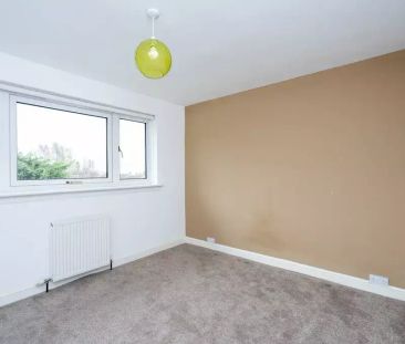 3 bedroom detached house to rent - Photo 5
