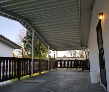 3 Bedroom Upper Home in Mission! - Photo 3