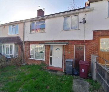 3 bedroom terraced house to rent - Photo 6