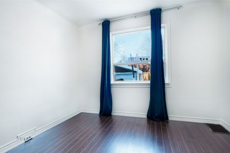 For Lease - 56 Ash Crescent, Toronto, Ontario - Photo 2