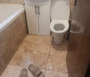 Room in a Shared House, Challney Close, LU4 - Photo 5