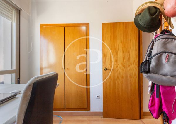 Penthouse for rent with Terrace in Paterna