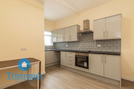 3 bed Apartment for Rent - Photo 5