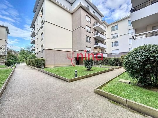 Location Appartement - Photo 1