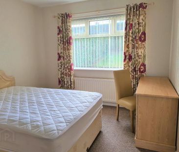 1 Dhu Varren Park South, Portrush, BT56 8HZ - Photo 3