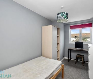 6 bedroom end of terrace house to rent - Photo 3