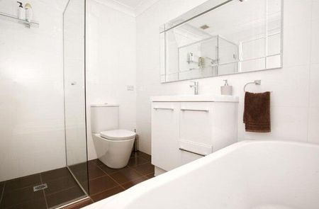 Gladesville - Photo 5
