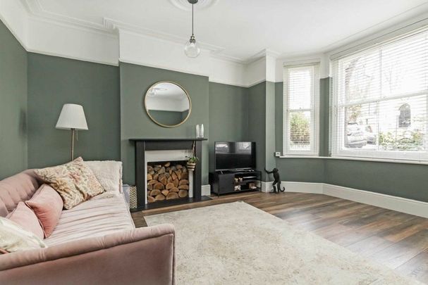 Cathcart Hill, Upper Holloway, N19 - Photo 1