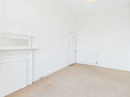 Flat to rent on - Photo 4