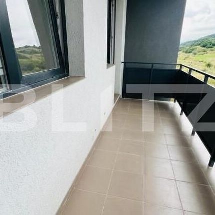 Apartament finisat modern, 37 mp, parcare, Zona strazii Urusagului - Photo 1