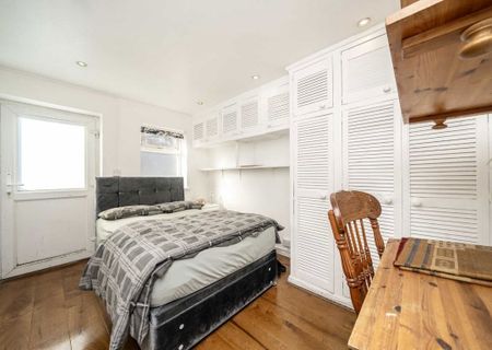 Blanchedowne, SE5 8HL, London - Photo 3