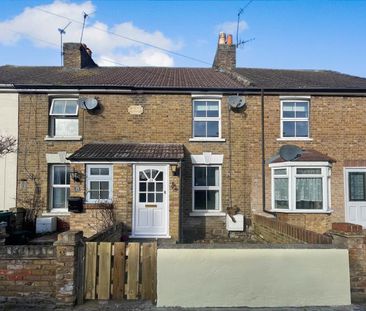 2 bedroom terraced house to rent - Photo 2