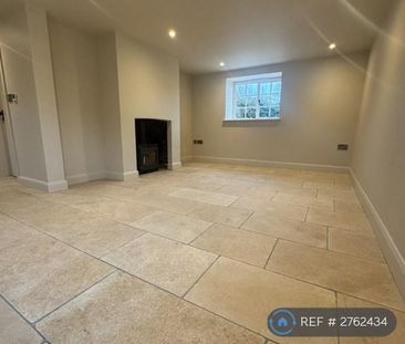 3 bedroom detached house to rent - Photo 2