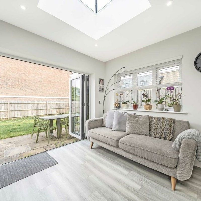 Orchard Farm Avenue, East Molesey, KT8 - Photo 1