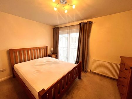 94 Queens Crescent, AB15 4BE, Aberdeen - Photo 2