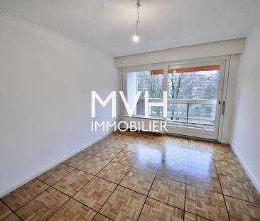 5.5 renovated rooms in a quiet location with pool - Foto 2