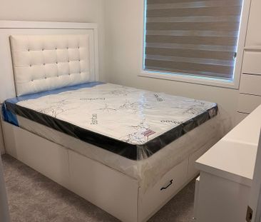 For Lease - 151 Velvet Way, Thorold, Ontario - Photo 3