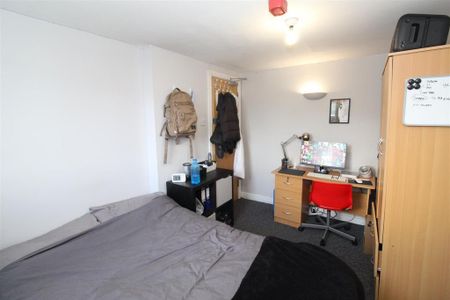 7 bedroom house to rent - Photo 4