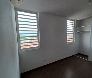 Location Appartement 69.52m² 3 pièces Fort de france - Photo 5