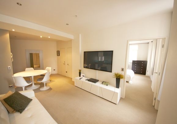 A perfect fully furnished 1 bedroom apartment right in the heart of Wellington’s CBD - Photo 1