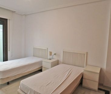 Middle Floor Apartment in Marbella - Photo 6