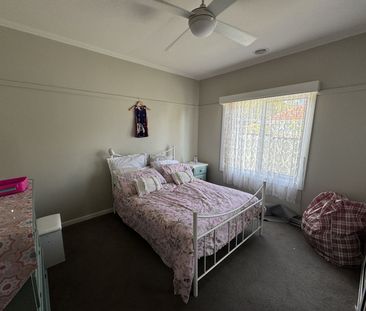 STYLISH THREE-BEDROOM HOME - Photo 2