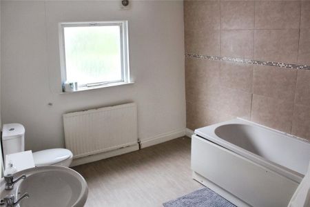 1 bedroom property to rent - Photo 3