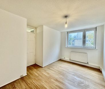 4 bedroom terraced house to rent - Photo 3