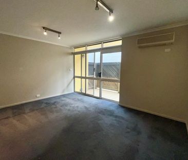 1 Bedroom Unit in Geelong City Centre! - Photo 1