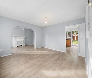 3 bedroom semi-detached house to rent - Photo 3