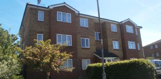 1 bedroom property to rent in Dagenham - Photo 2