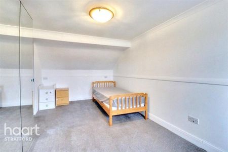 4 bedroom terraced house to rent - Photo 5