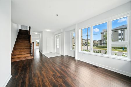 For Lease - 108 Vanier Street, Whitby, Ontario - Photo 4