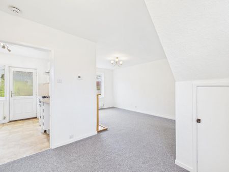 2 bedroom terraced house to rent - Photo 2