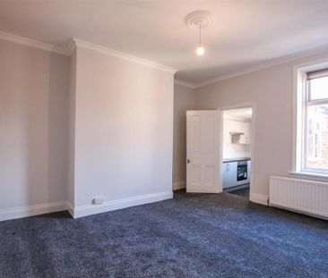 3 bedroom apartment to rent - Photo 1