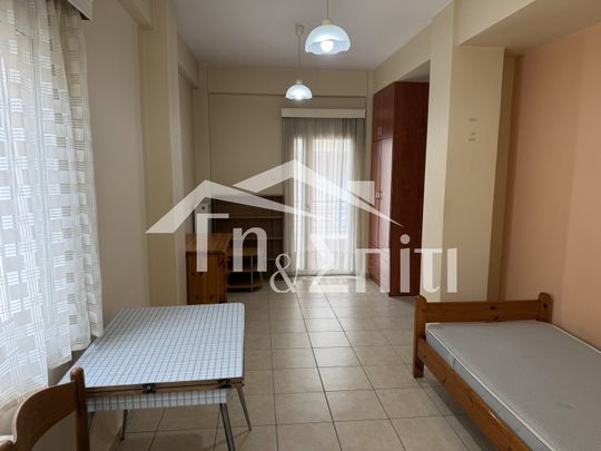 Γκαρσονιέρα προς ενοικίαση 300 € - Photo 1