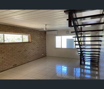 4/1 Adrian Street, West Mackay, Qld 4740 - Photo 2